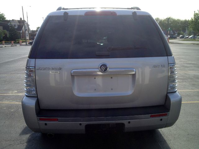 Mercury Mountaineer 2006 photo 1