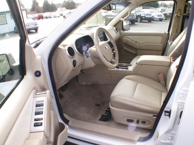 Mercury Mountaineer Coupe Sport Utility