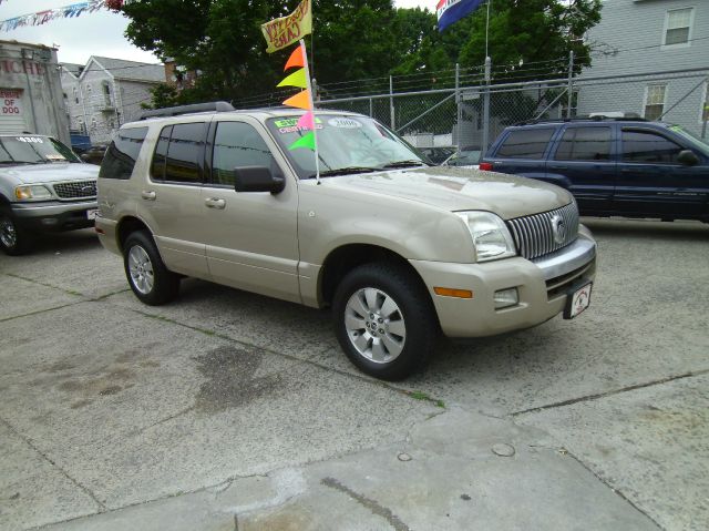 Mercury Mountaineer 2006 photo 2