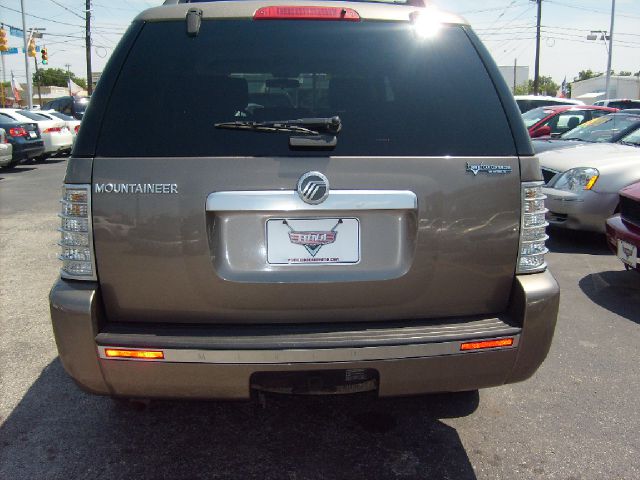 Mercury Mountaineer 2006 photo 3