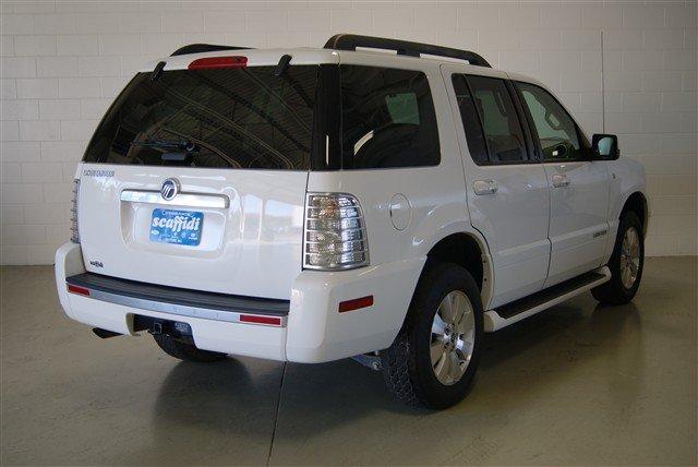 Mercury Mountaineer XLE AWD Van Sport Utility