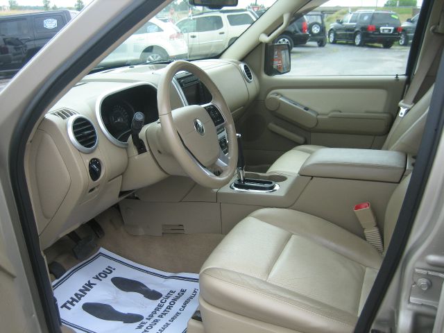 Mercury Mountaineer 2007 photo 2