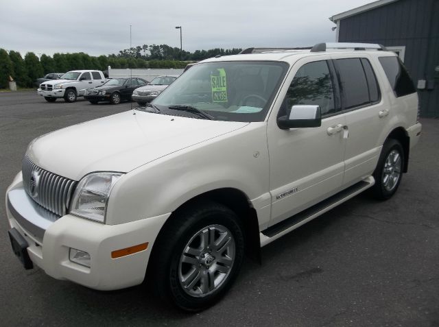 Mercury Mountaineer 2008 photo 2