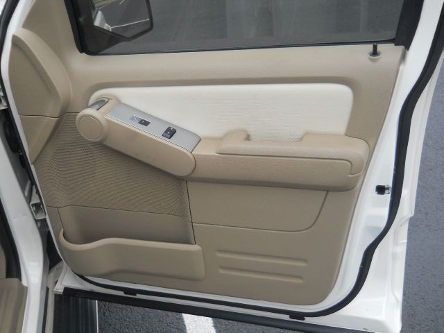 Mercury Mountaineer 2008 photo 1