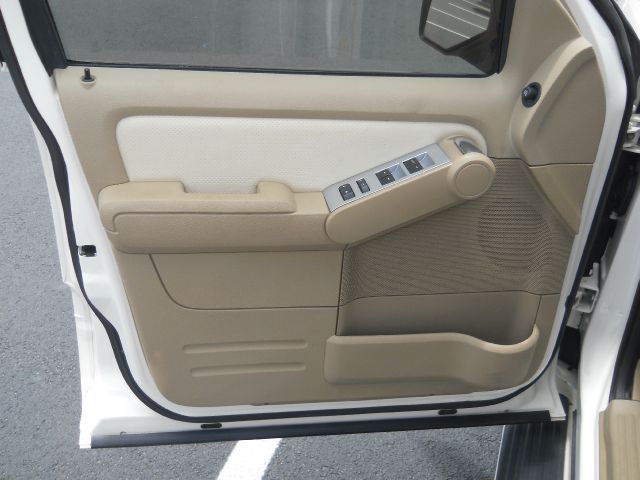 Mercury Mountaineer 2008 photo 18