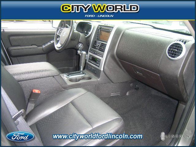 Mercury Mountaineer 2008 photo 2