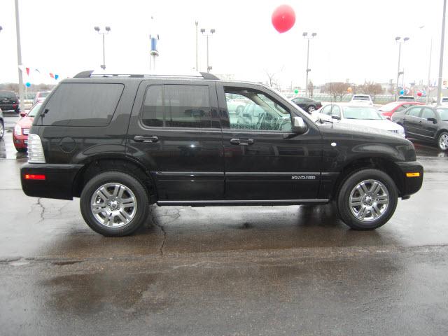 Mercury Mountaineer 2009 photo 2