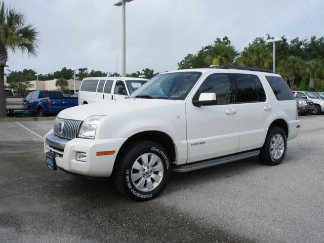 Mercury Mountaineer 2010 photo 2