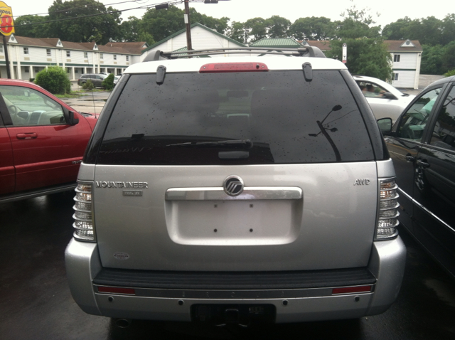 Mercury Mountaineer 2010 photo 1