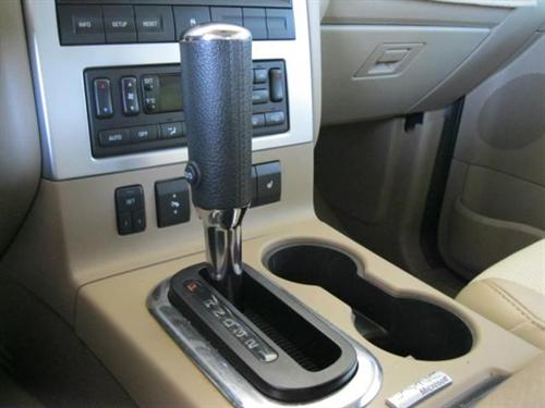 Mercury Mountaineer 2010 photo 1