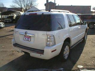 Mercury Mountaineer 2010 photo 1