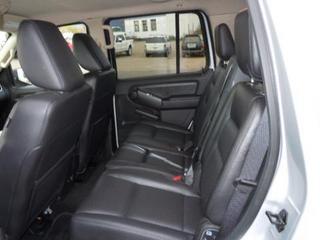 Mercury Mountaineer 2010 photo 4