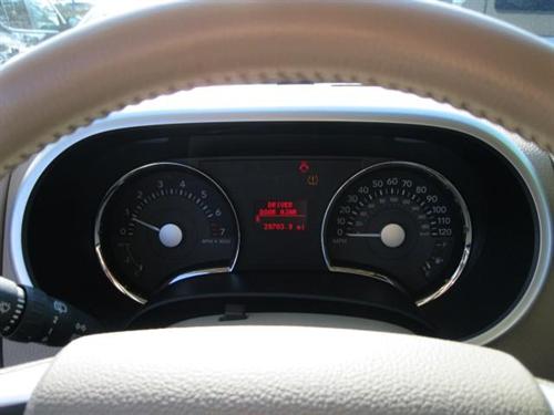 Mercury Mountaineer 2010 photo 1