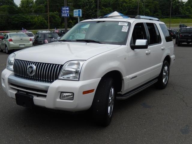 Mercury Mountaineer 2010 photo 1