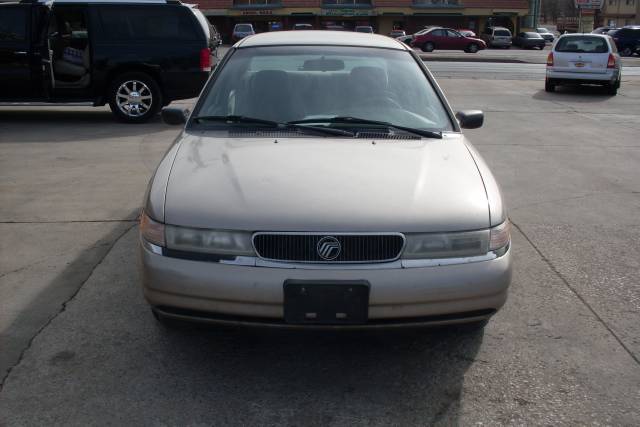 Mercury Mystique 1996 photo 2