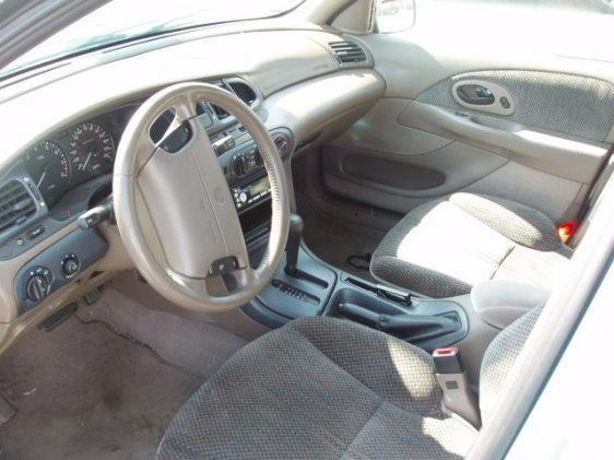 Mercury Mystique 1996 photo 2