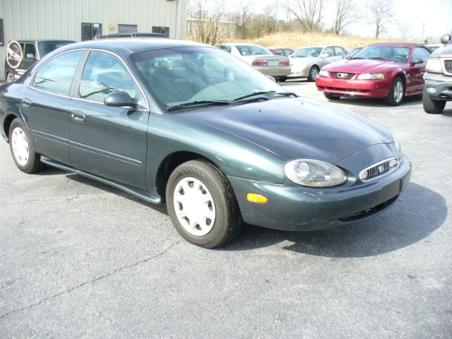 Mercury Sable 1998 photo 2