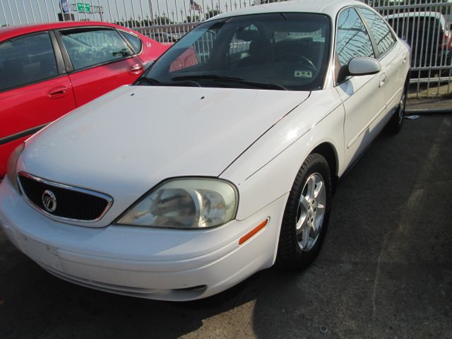 Mercury Sable 2002 photo 1