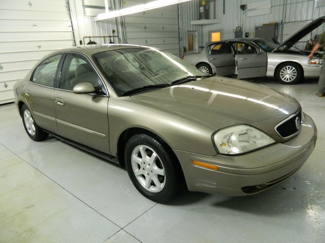 Mercury Sable 2002 photo 2