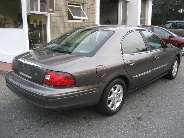 Mercury Sable 2002 photo 2