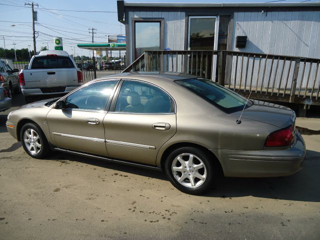 Mercury Sable 2002 photo 2