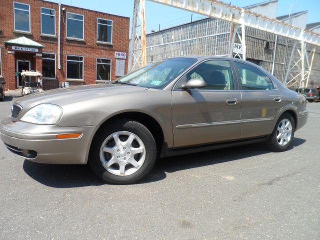 Mercury Sable 2002 photo 2