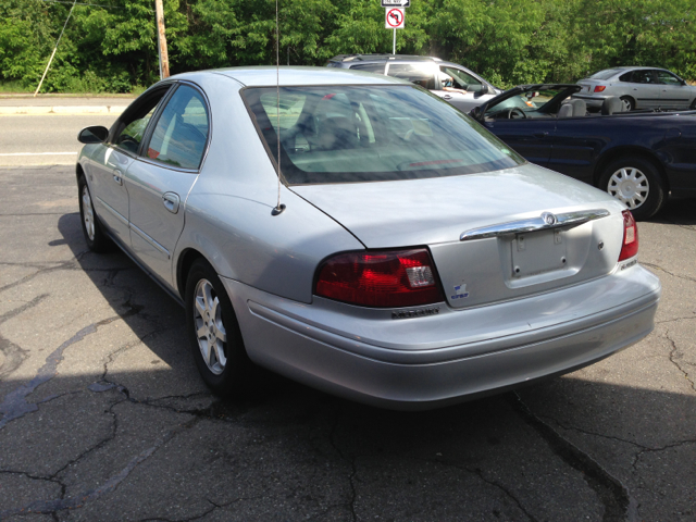 Mercury Sable 2002 photo 2