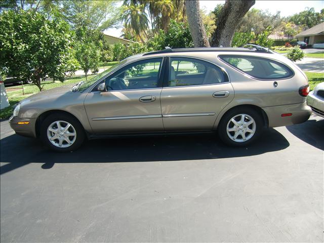 Mercury Sable 2002 photo 2