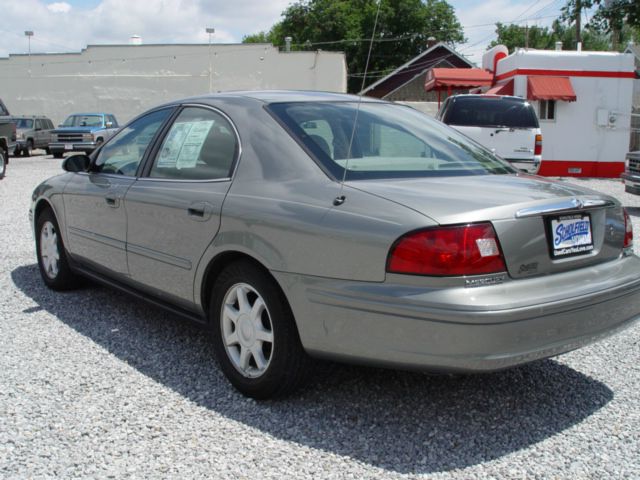 Mercury Sable 2003 photo 2