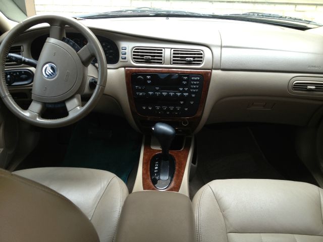 Mercury Sable 2004 photo 2