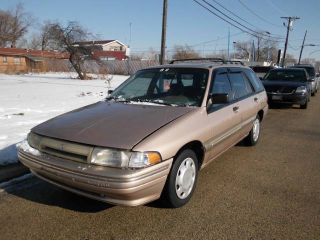 Mercury Tracer Base Wagon