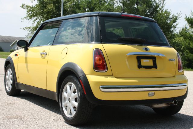 Mini Cooper 2002 photo 2