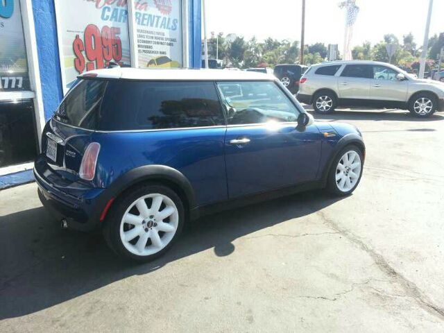 Mini Cooper Base Hatchback