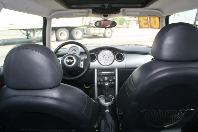 Mini Cooper 2003 photo 6