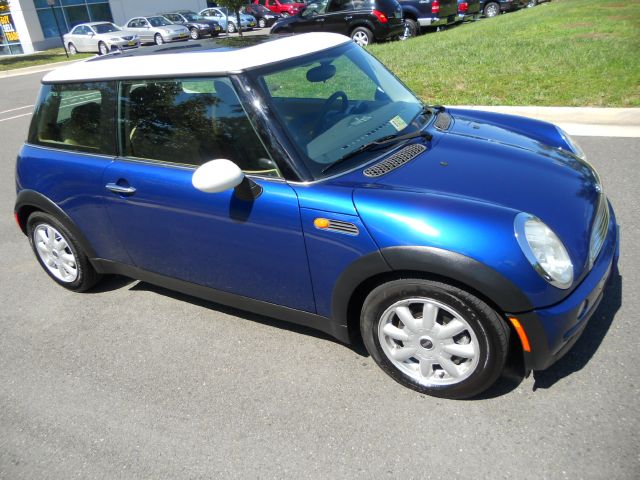 Mini Cooper Base Hatchback