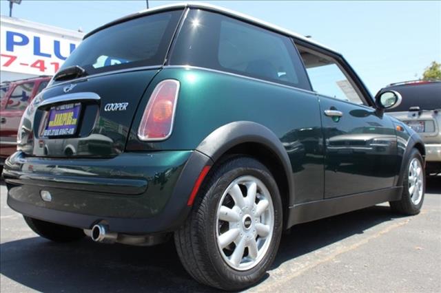 Mini Cooper 2003 photo 2