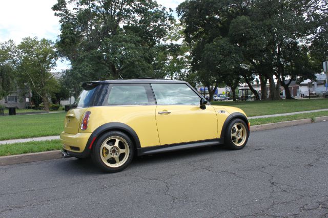 Mini Cooper 2003 photo 2