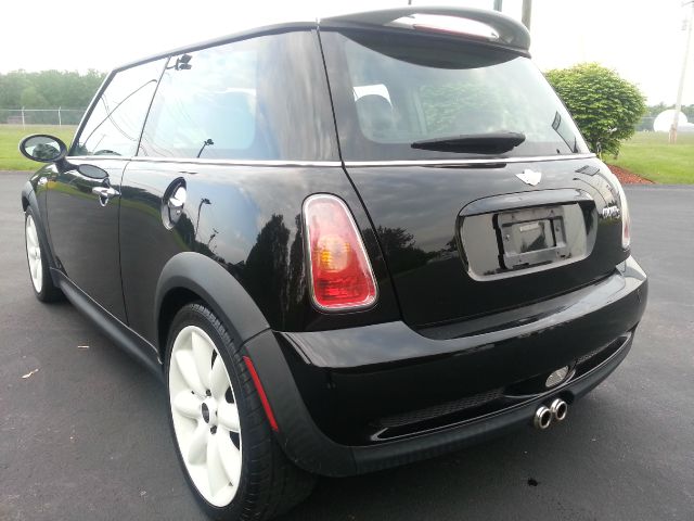 Mini Cooper 2003 photo 10