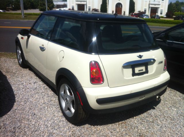 Mini Cooper Base Hatchback