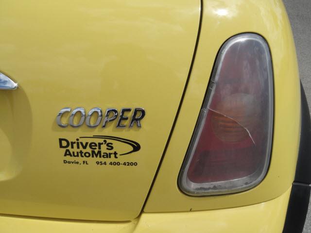 Mini Cooper 2004 photo 0