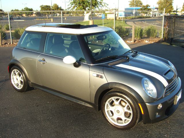 Mini Cooper 2005 photo 1