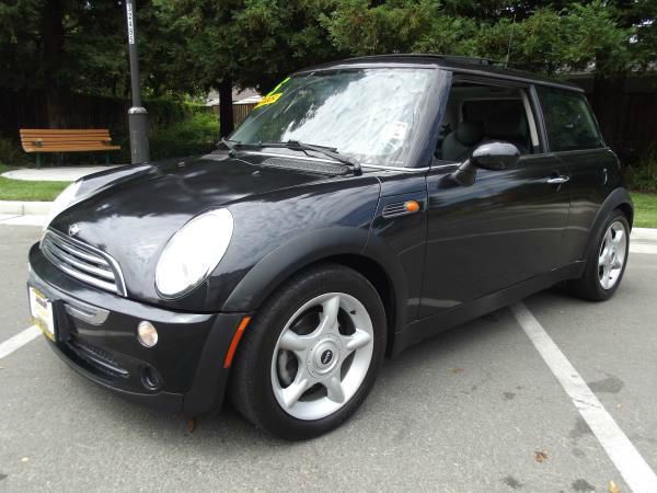 Mini Cooper Base Hatchback