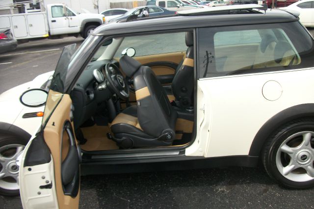 Mini Cooper 2005 photo 14