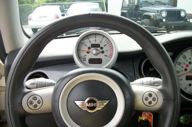 Mini Cooper 2005 photo 9