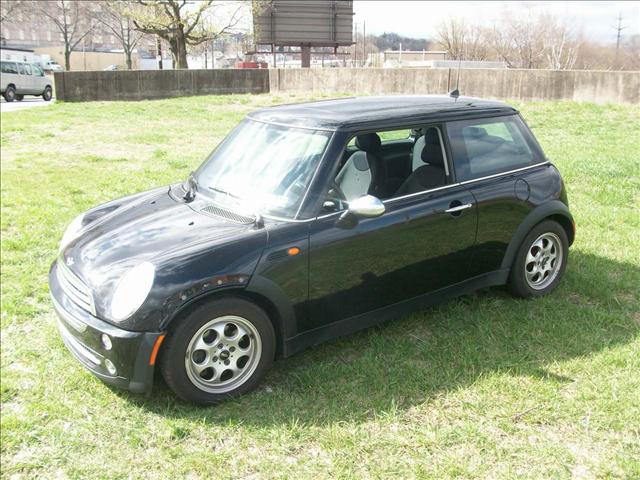 Mini Cooper Base Hatchback