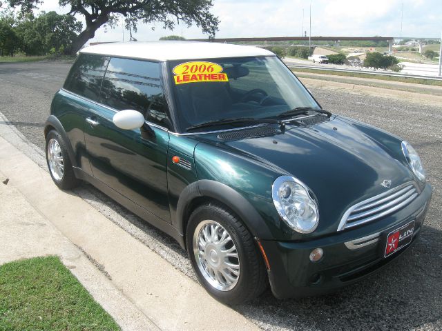 Mini Cooper 2005 photo 1