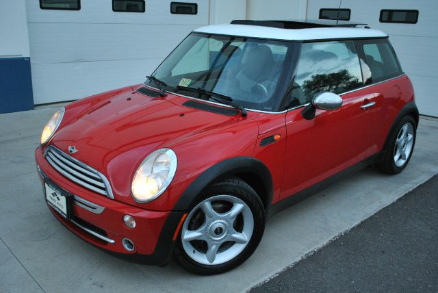 Mini Cooper Base Hatchback