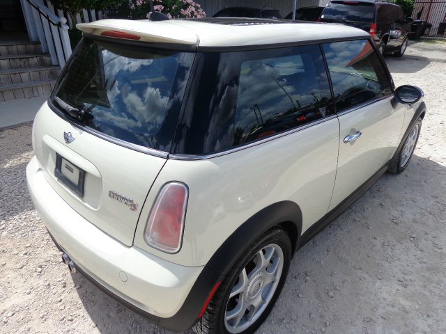 Mini Cooper 2005 photo 21