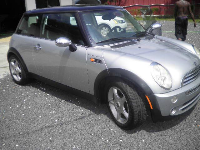 Mini Cooper Base Hatchback