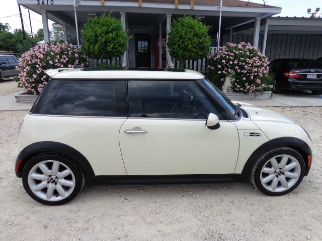 Mini Cooper 2005 photo 11